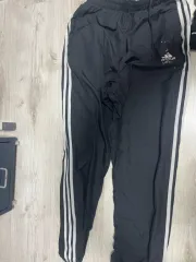 アディダス ズボン 出品