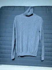 Club Monaco ゴージ タートルネック ニット (グレー