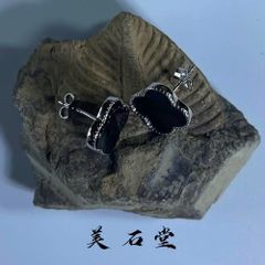 natsuko toyofuku ピアス シルバー エナメル natsuko toyofuku ピアス シルバー エナメル - メルカリ