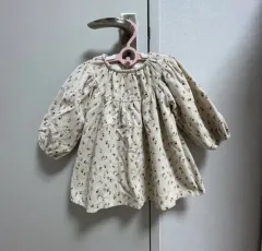 アイボリー 小花柄 赤ちゃん ONE PIECE Sサイズ