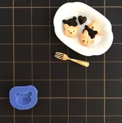 ミニチュアフードシリコンモールド    オーツクッキーくまさん型  粘土型 ドールハウス  熊 動物