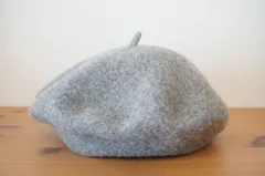 earth music&ecology preminum Label レディース・婦人用　ベレー帽　グレー　ウール　サイズ５６cm〜５８cm　キャップ　帽子 [[HH]]