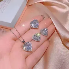 3点セット　ハート形　アクセサリー　ネックレス　指輪　リング　ピアス　人気