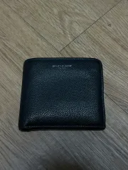 YVES SAINT LAURENT イヴ・サンローラン 二つ折り財布