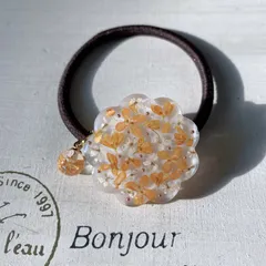 ‪✿  レジン  ドライフラワー  金木犀 と アリッサム の ヘアゴム（チャーム付き）‪✿