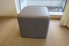 QUON JOIFA 635 ホワイトスツール　φ400 ちこ様専用】QUON JOIFA 635 ホワイトスツール φ400 - メルカリ