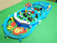 Item thumbnail for item 13ea7a95-9699-4b84-879d-925429b56a11