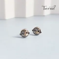 Terse  可愛いお猿さんピアス　縁起物☆愛嬌のあるおサルの笑顔がキュートなピアス　申年生まれ　ハロウィンパーティーにも◎サルの大きさが異なります。　不幸が去る。困難が去る（猿）。猿っこっていう縁起物が有名 干支　お正月　sa0013a