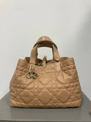 ディオール ライト GOLD 뚜주흐 ミディアム トートバッグ