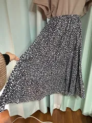 1565.GU フラワープリントフレアロングスカートXL☆