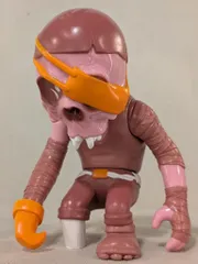 SECRET BASE PUSHEAD BERRYSTOMPERSKULLPIRATEGW2007(ピンク素体/オレンジ眼帯)