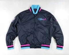 2025年最新】マイアミヒート ジャケットの人気アイテム - メルカリ