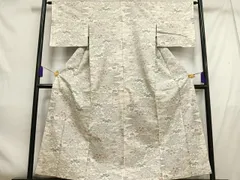 未着用に近い！白大島紬＊９マルキ＊本場大島紬＊着物＊１６３ｃｍ＊裄６６ 未使用 白大島 9ﾏﾙｷ 本場大島紬 花柄 白 紫 ピンク グレー 793