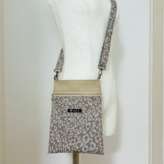 Item thumbnail for item 46bb2440-3cfa-4caa-a7b2-f142cb8ef4e2