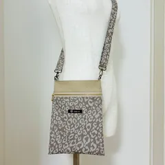 ショルダーバッグ、サコッシュ、ポシェット