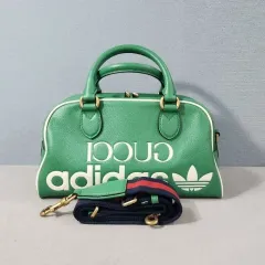 未使用 希少 GUCCI グッチ トラベルバッグ タイガー ボストン 旅行カバン 楽天市場】GUCCI グッチ 2WAYボストンバッグエンボスロゴレタータグ