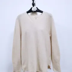 カシラ メリノウール100 ホールガーメント Vネックニット