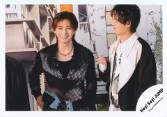 【中古】生写真(STARTO) Hey! Say! JUMP/山田涼介・有岡大貴/横型・上半身/アルバム「H+」MV＆ジャケ写オフショット/公式生写真