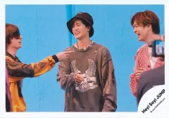 【中古】生写真(STARTO) Hey! Say! JUMP/伊野尾慧・中島裕翔・薮宏太/横型・上半身/アルバム「H+」MV＆ジャケ写オフショット/公式生写真