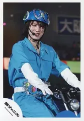 【中古】生写真(ジャニーズ) 関ジャニ∞/安田章大/ライブフォト・バイク・関ジャニ戦隊∞レンジャー衣装青・膝上/公式生写真