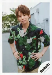 【中古】生写真(ジャニーズ) Kis-My-Ft2/北山宏光/膝上・衣装黒.緑.赤.白・両手腰・カメラ目線/シングル「ENDLESS SUMMER」MV＆ジャケ写オフショット/公式生写真