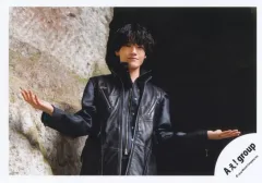 【中古】生写真(STARTO) Aぇ! group/佐野晶哉/横型・上半身/シングル「<<A>>BEGINNING」MVオフショット/公式生写真