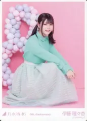 【中古】コレクションカード（乃木坂46） 伊藤理々杏/座り・「8周年記念」/「乃木坂46 8th Anniversary」 WebShop限定 生写真カード
