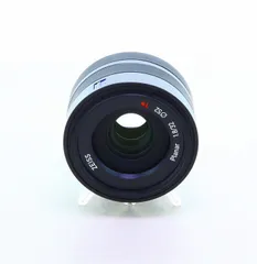 【中古】(ツアイス) ZEISS TOUIT 32/1.8 フジXマウント用のサムネイル
