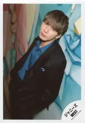 【中古】生写真(ジャニーズ) ジャニーズWEST/藤井流星/膝上/「ジャニーズWEST LIVE TOUR 2021 rainboW」グッズオフショット/公式生写真