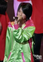 【中古】生写真(ジャニーズ) 7WEST/藤井流星/ライブフォト・上半身・衣装黄緑.ピンク・左手マイク・目線左/関西ジャニーズJr.2007夏＠大阪松竹座