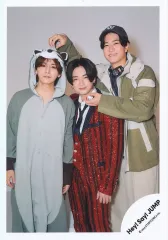 【中古】生写真(STARTO) Hey! Say! JUMP/山田涼介・知念侑李・中島裕翔/膝上/JUMPセルフプロデュースしてみました!/オリジナルフォト2024/公式生写真