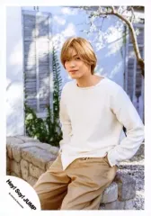 【中古】生写真(ジャニーズ) Hey! Say! JUMP/高木雄也/膝上・衣装白.ベージュ・両手ポケット・座り・左向き・野外/16-17冬 コンサートグッズ撮影/公式生写真