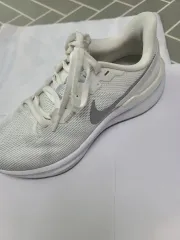 7))ナイキ ウィメンズ エア ズーム ストラクチャー 25 白 235