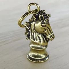 K173 馬 ナイト チェス駒 真鍮製 キーホルダー｜ホースモチーフ 干支 開運 風水 成功と知恵の象徴 アンティーク調 ブラス製 お守り＆バッグチャーム