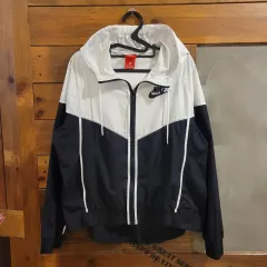 ナイキ ウィメンズ ウィンドブレーカー XL