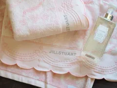 【在庫処分特価】JILL STUART フェイスタオル2枚＆ホワイトフローラル ハンドジェル ギフトセット