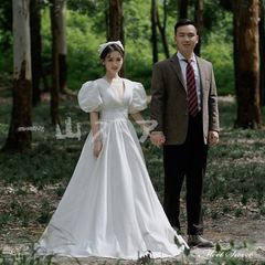 【新品?未使用】 ウェディングドレス ロングドレス Aラインドレス パフスリーブ Vネック レトロ調 編み上げ 二次会 結婚式 前撮り ブライダ