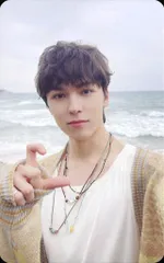 SEVENTEEN Weverse Albums ver. VERNON SPILL THE FEELS セルフィー