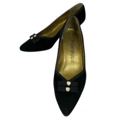 イヴサンローラン YVES SAINT LAURENT パンプス ポインテッドトゥ チャンキーヒール スエード リボン ビジュー ハート ワンポイント 無地 36 23cm位 黒 ブラック 金 ゴールド