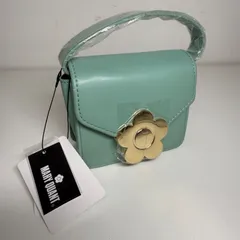 【新品未使用】MARY QUANT（マリークワント）タグ付き アクセントメタルデイジー フラップポーチ　E132