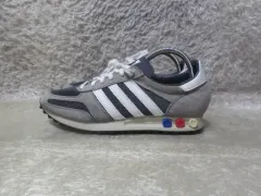 245 アディダス laトレーナー og グレー スニーカー 中古 靴