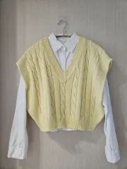 新品 Vネック クロップド ベスト