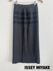 極美品✨ISSEY MIYAKE プリーツ フレア ロングスカート グレー - メルカリ