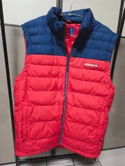 アディダス ダウンベスト