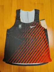 NIKE ナイキ レディース エアロスイフト シングレット US M サイズ (Bowerman Tr