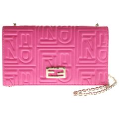 FENDI (펜디) 주카 체인 지갑 어깨 가방 미니 가방 지갑 핑크 가죽 8M0251 골드 하드웨어