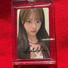 Le Sserafim ウンチェ 直筆サイン入り Spaghetti トレカ ユニバーサル 1回目 当選品