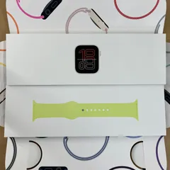 【KZ-0804】新品未開封 Apple Watch SE3 (GPSモデル) - 40mmスターライトアルミニウムケースとネオンイエロースポーツバンド - S/M