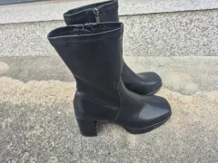 ブラック アンクル ブーツ レディース