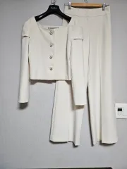 Zucca&Costumeパールボタン オフショルダー セットアップㅡ本日限定割引